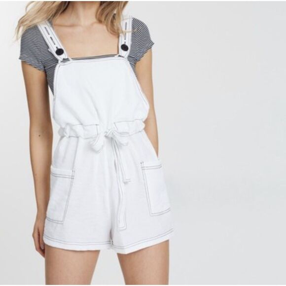 MINKPINK Women's On Sight Romper  Medium  EUC - Picture 1 of 7